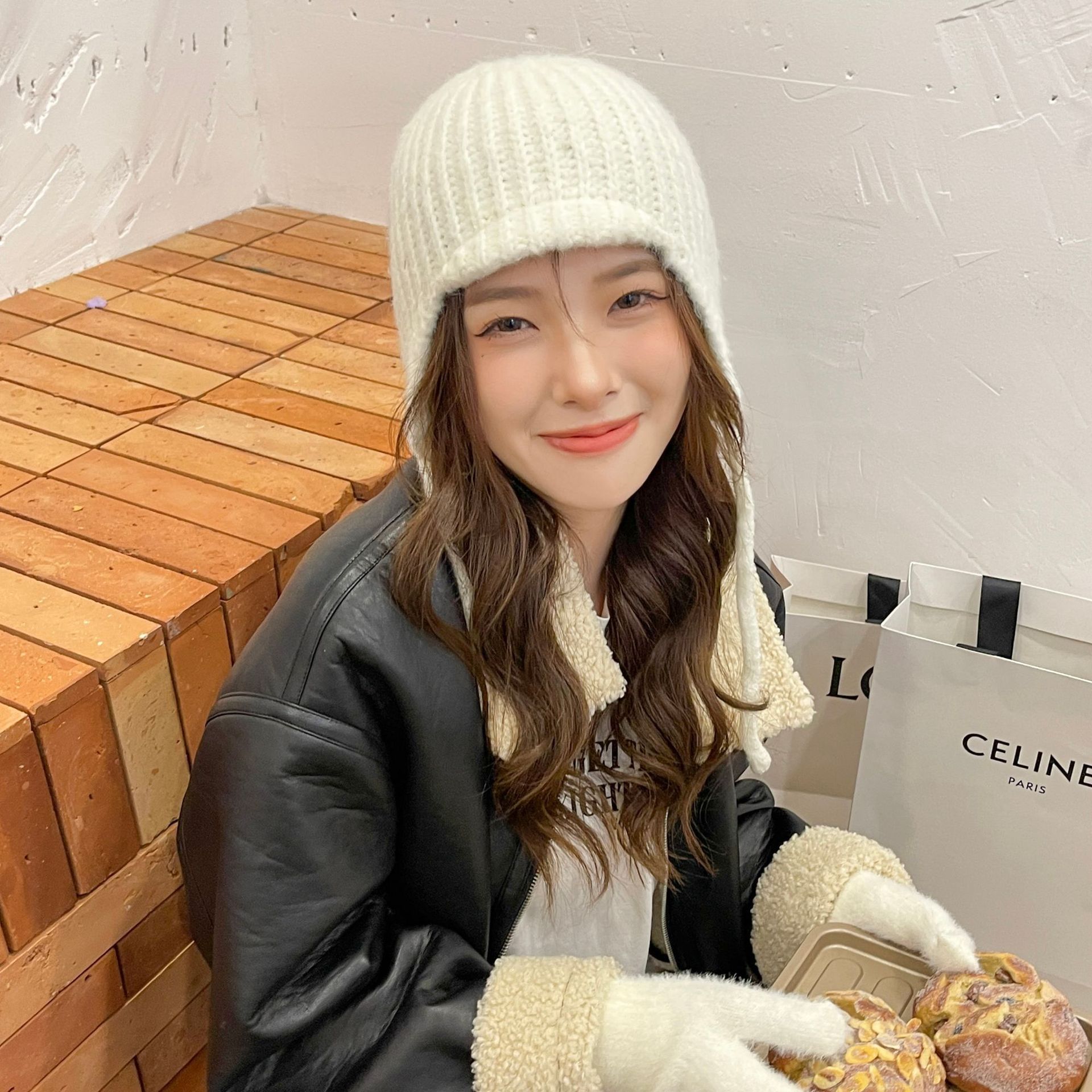 网红滑雪护耳帽子女光身系带可爱保暖毛线帽针织帽显脸小秋韩版潮