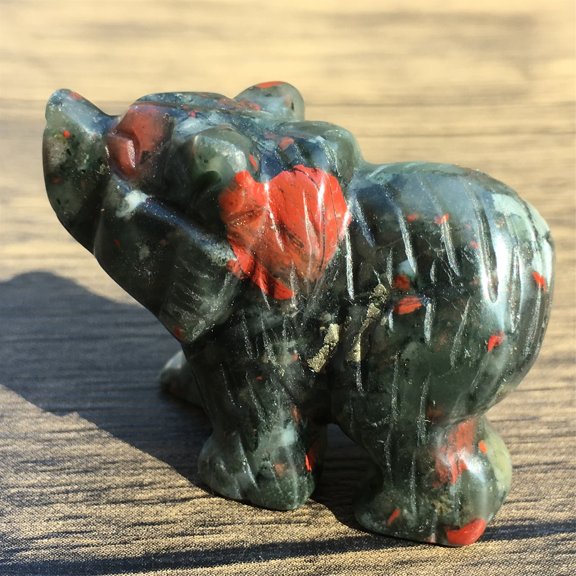 批发天然水晶雕刻3.5cm血石北极熊小雕像收藏工艺品礼物小摆件