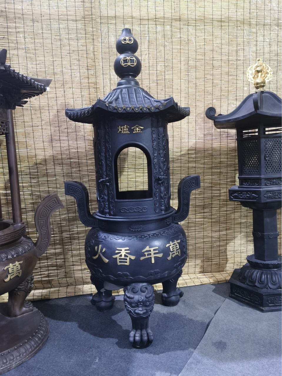 辉煌法器工厂生产化钱炉化钱塔宝塔宝炉铸铁化钱炉化钱塔铁宝炉