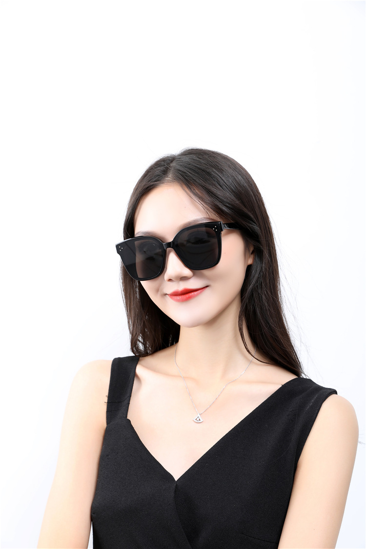 gm墨镜2021年新深圳板材近视眼镜男女士ric&k同款太阳镜一件代发