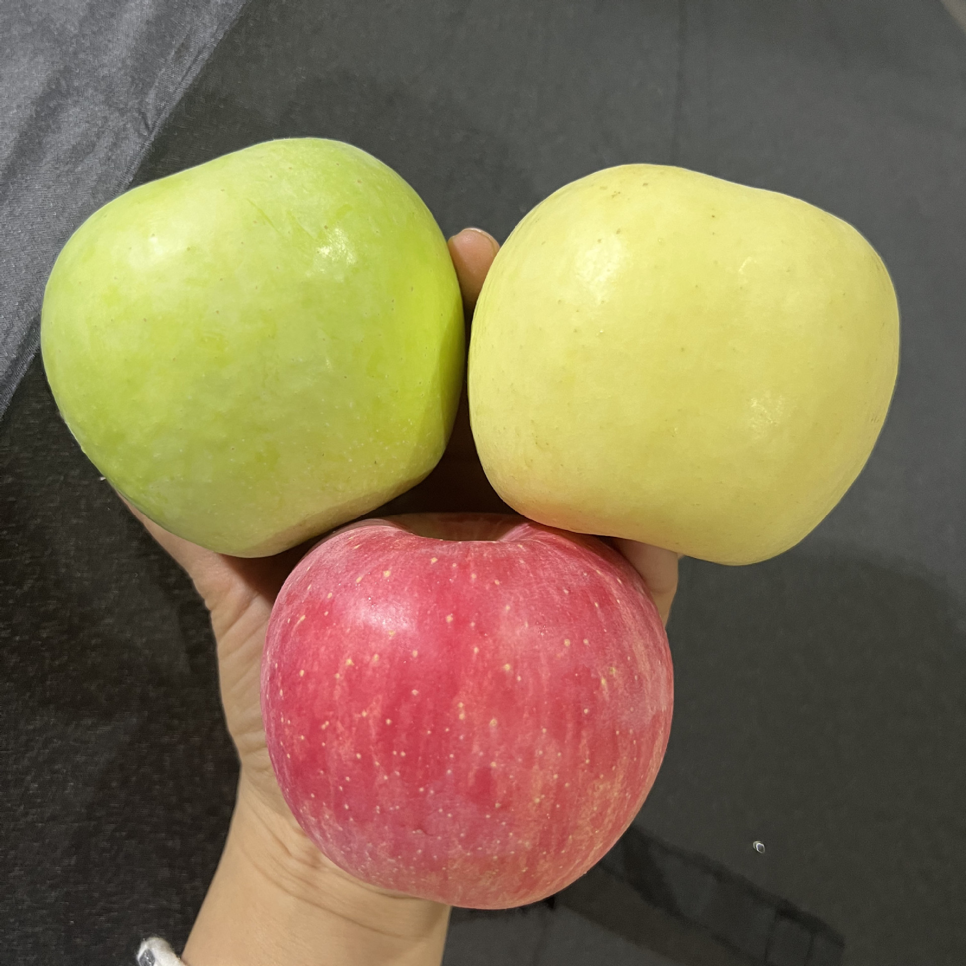 【山东苹果三宝】青森+维纳斯+爱妃红苹果组合5斤新鲜水果代发