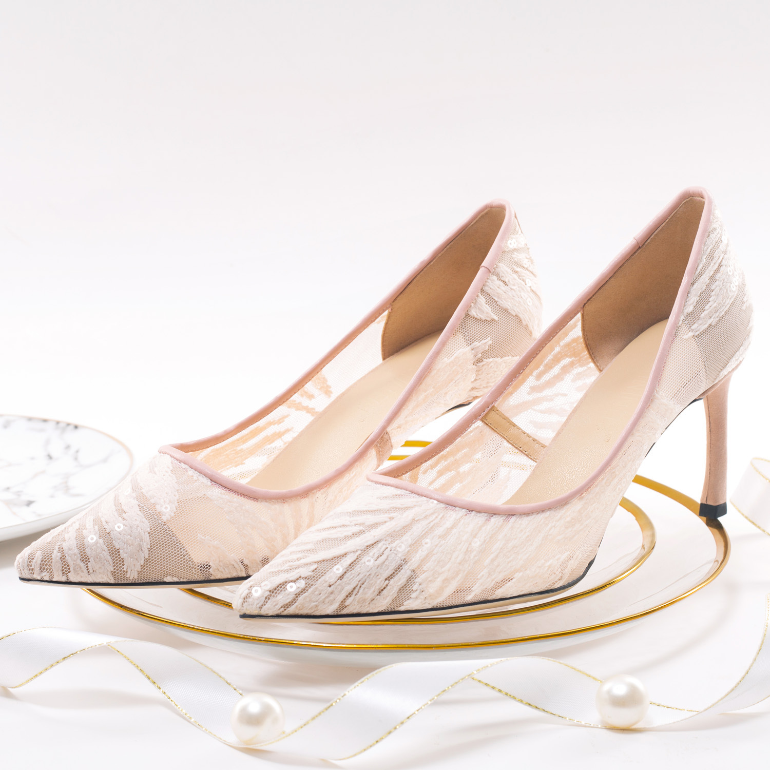 鞋礼服绶带相似外贸定制女鞋细跟尖头单鞋蕾丝白色婚纱鞋伴娘鞋大码