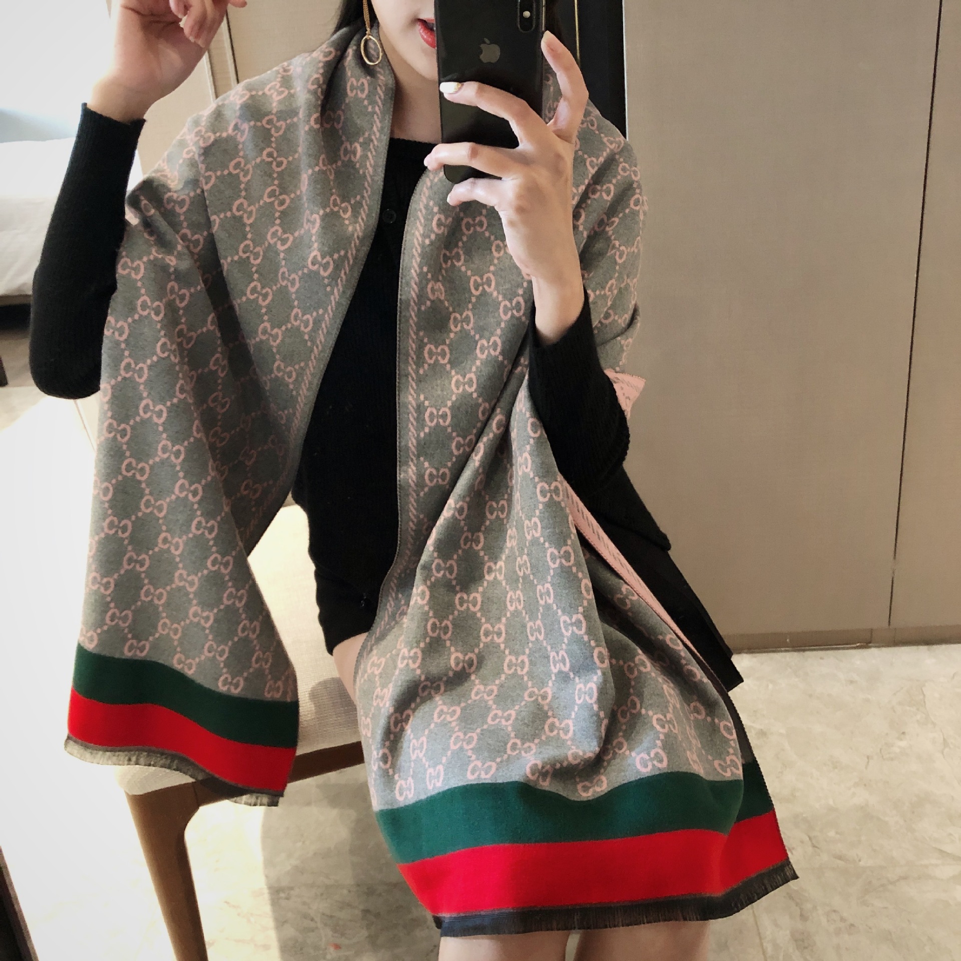 欧美新款cc字母仿羊绒围巾女韩版秋冬季加厚保暖双面披肩直播货源