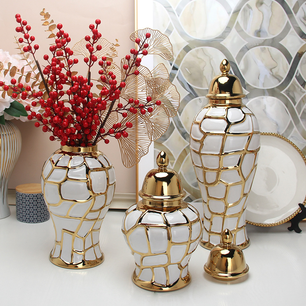 Ceramic Light Luxury Electroplating Temple Jar European Flower Vase Crafts Decoration Hallway Soft Outfit Decorative Storage Jar