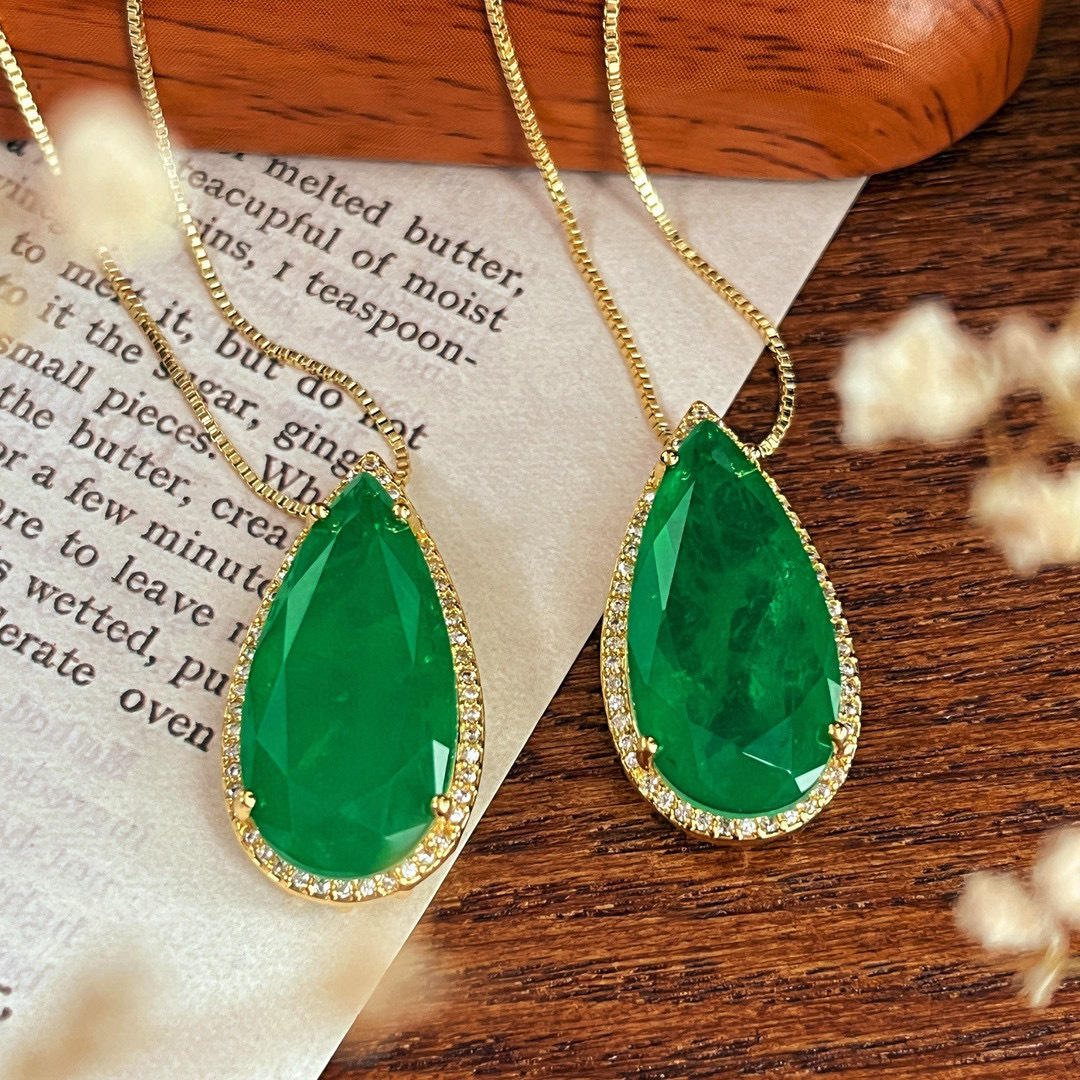 高品质仿真人造祖母绿水滴吊坠锁骨链女小众时尚个性项链女-阿里巴巴