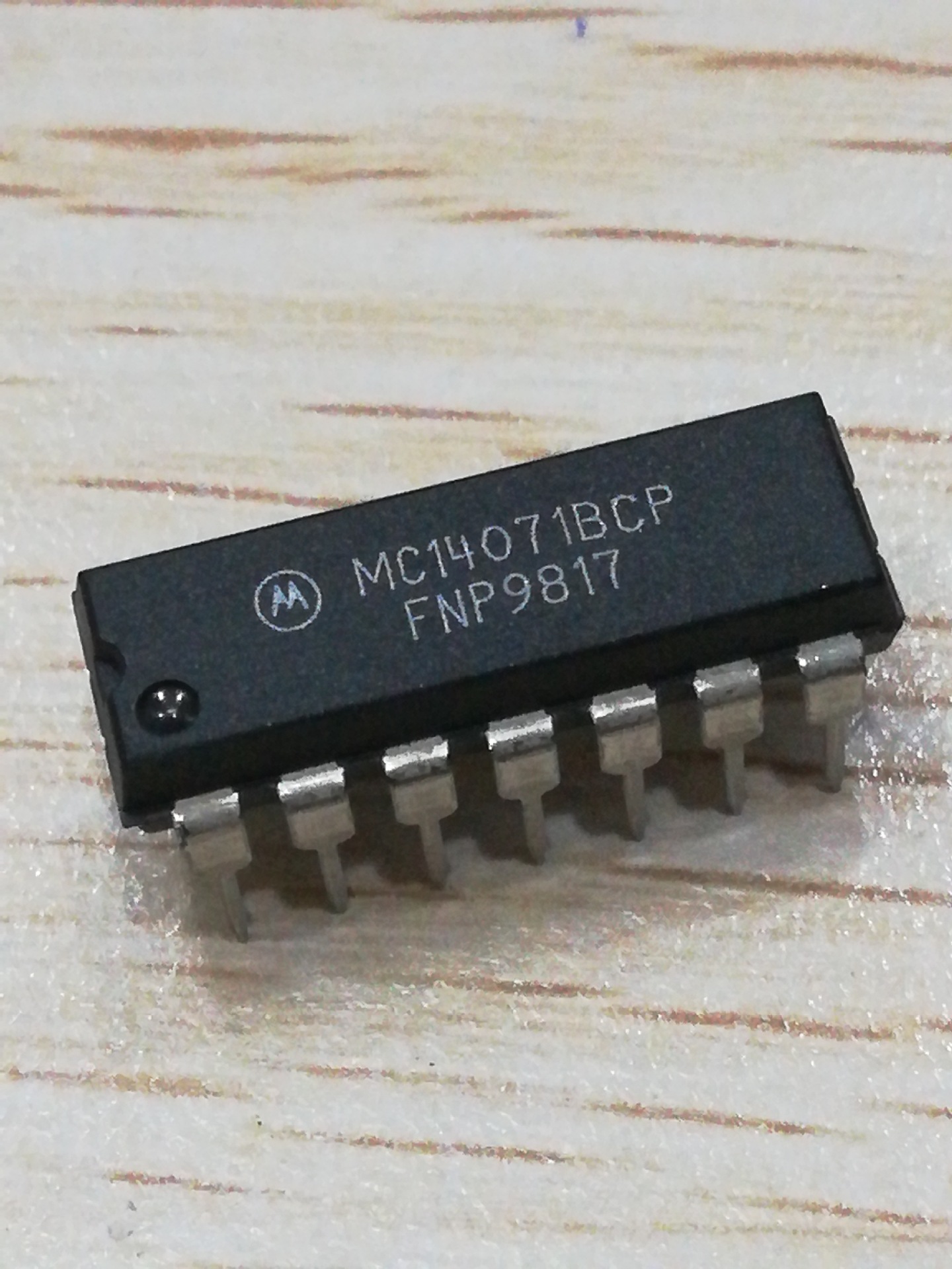 mc14071bcp 集成电路ic芯片电子元器件集成块直插dip14