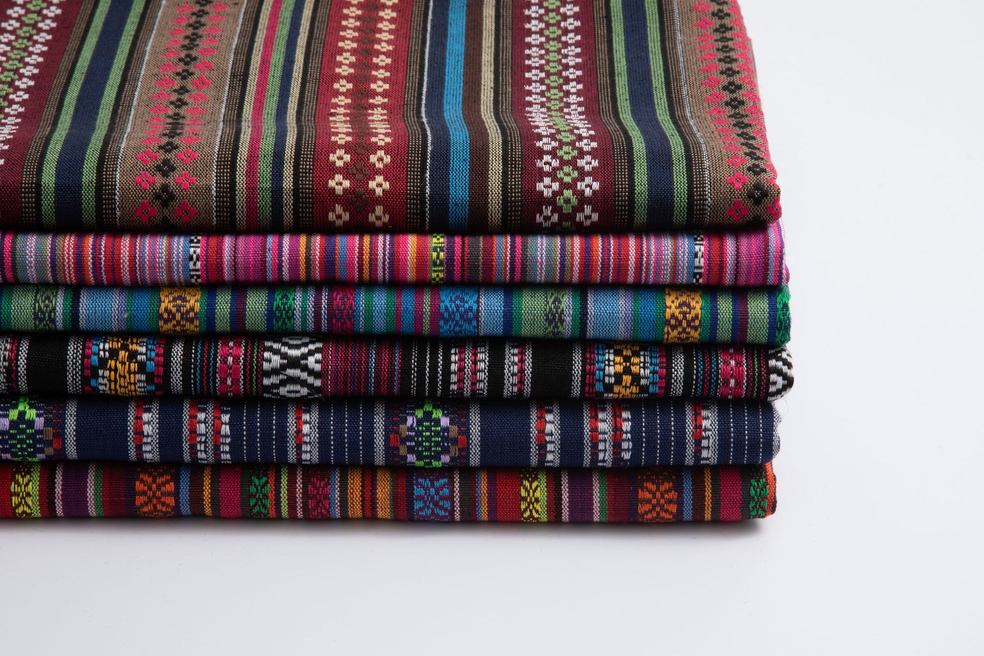 布料少数民族提花布波西米亚云南海南苗族彩色编织布裙子衣服面料