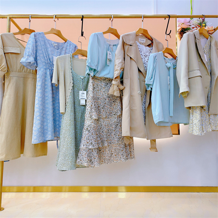 女装品牌折扣尾货专柜撤柜 禾等 特价清仓女装品牌库存批发-阿里巴巴