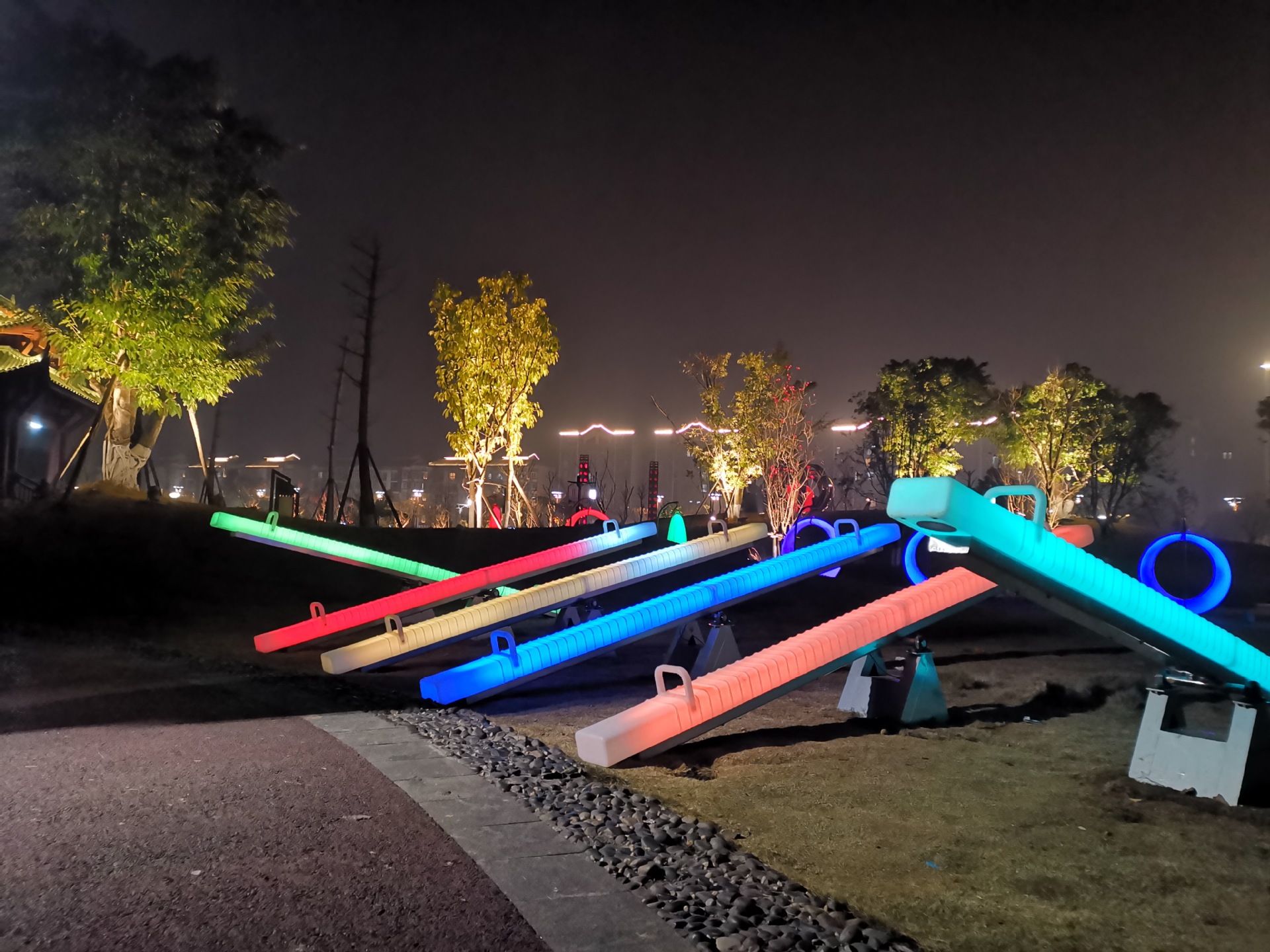发光跷跷板led灯光广场儿童乐园商场超市活动道具节日气氛玩乐