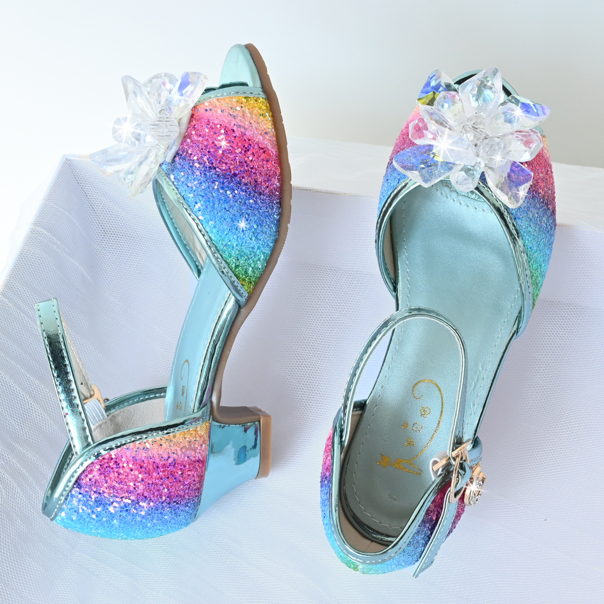 儿童水晶鞋小公主夏季鱼嘴凉鞋女宝宝学生软底带钻舞台女童高跟鞋