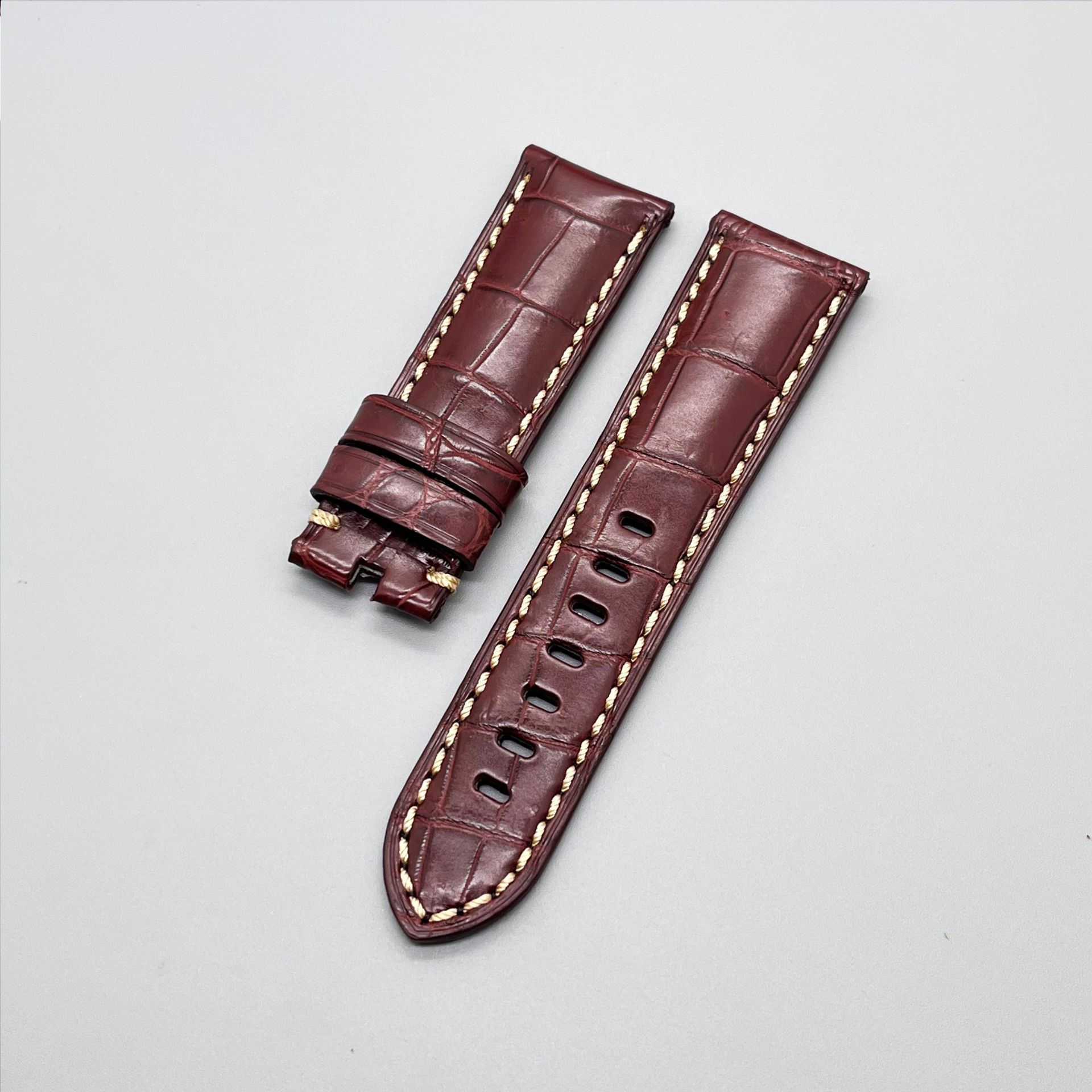 代用沛--纳海鳄鱼皮手表表带潜行441 312 305系列表带原装男女