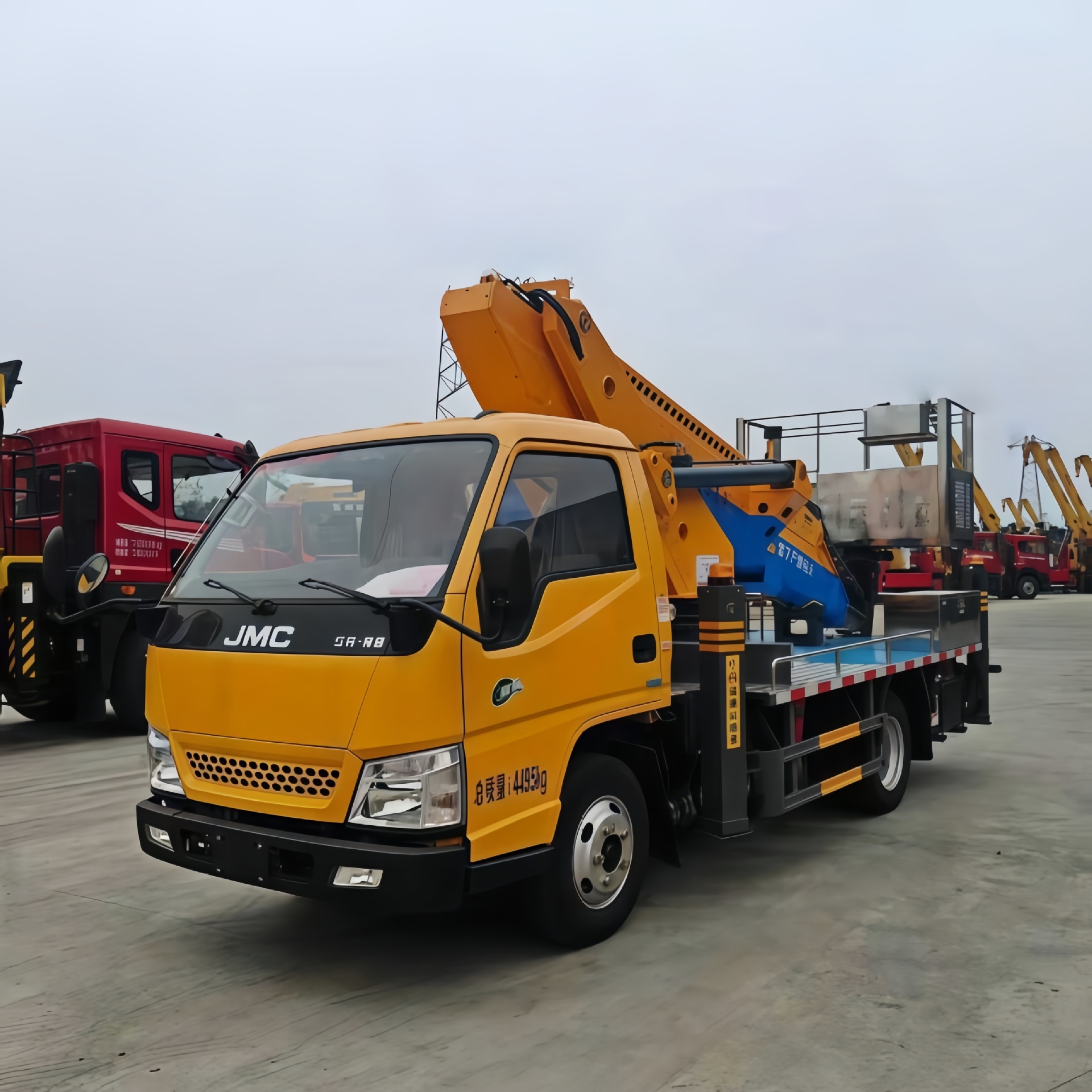 江淮国六蓝牌直臂式高空作业车 登高车 楼房改造车 车载式高空车