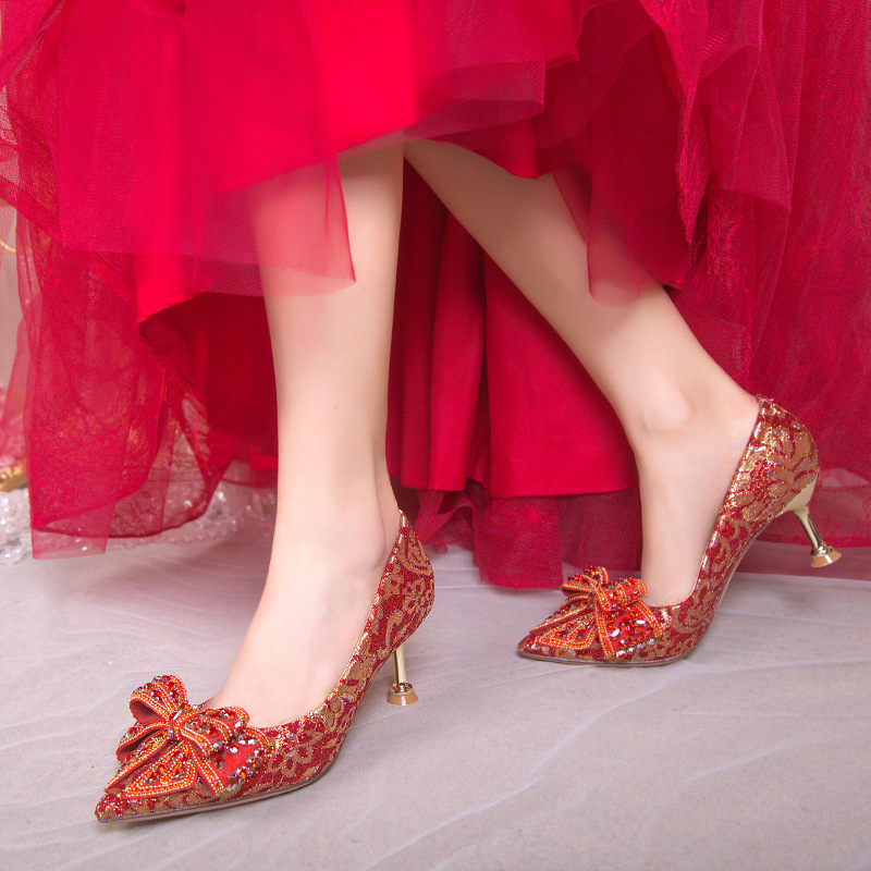 红色婚鞋女婚纱秀禾两穿新娘鞋2024年新款性感细跟法式水晶高跟鞋