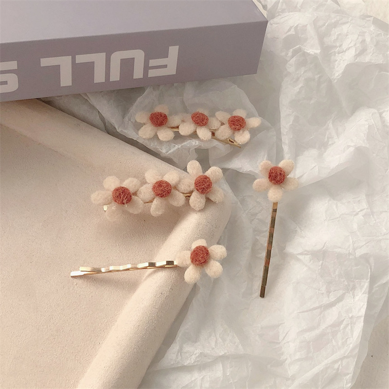 Flower Velvet Barrettes Small Hairpin Cute Headwear Side Clip Colorful Girl Clip Korean Adult Hair Accessories