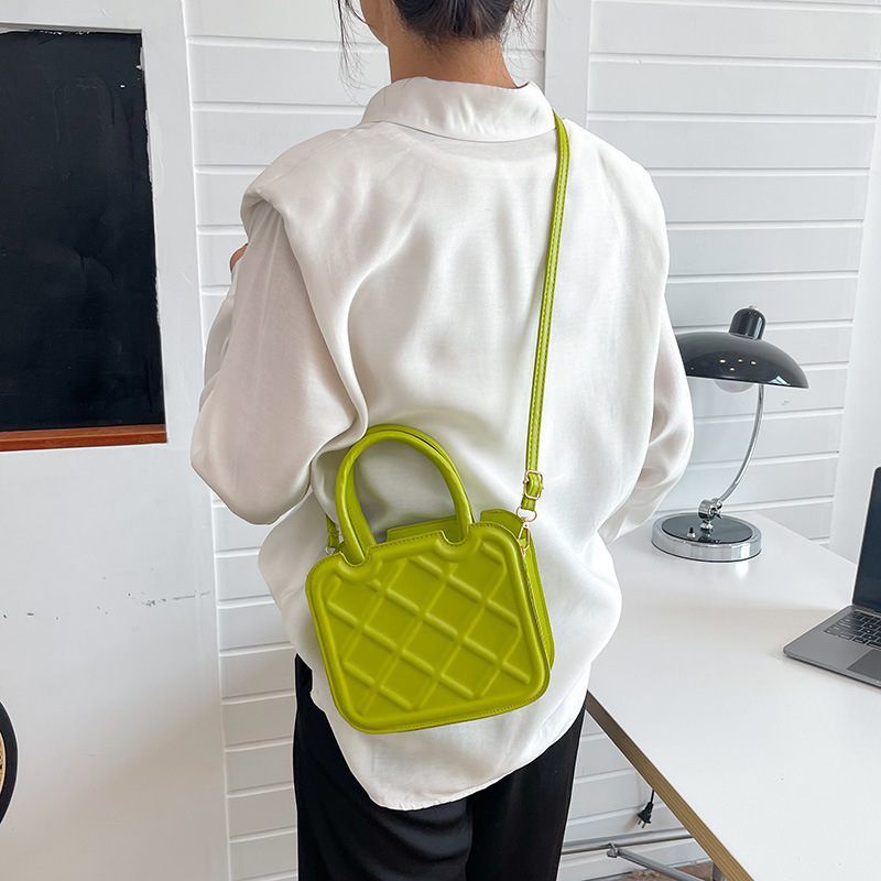 Fresh Solid Color Small Handbags 2022 New Trendy Spring and Summer This Year Popular Western Style Shoulder Crossbody Small Square Bag