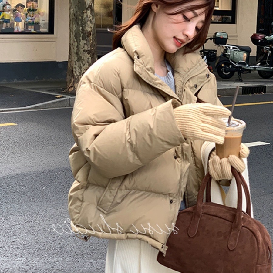 90卡其色短款羽绒服女2023冬季白鸭绒小个子轻便面包服女外套