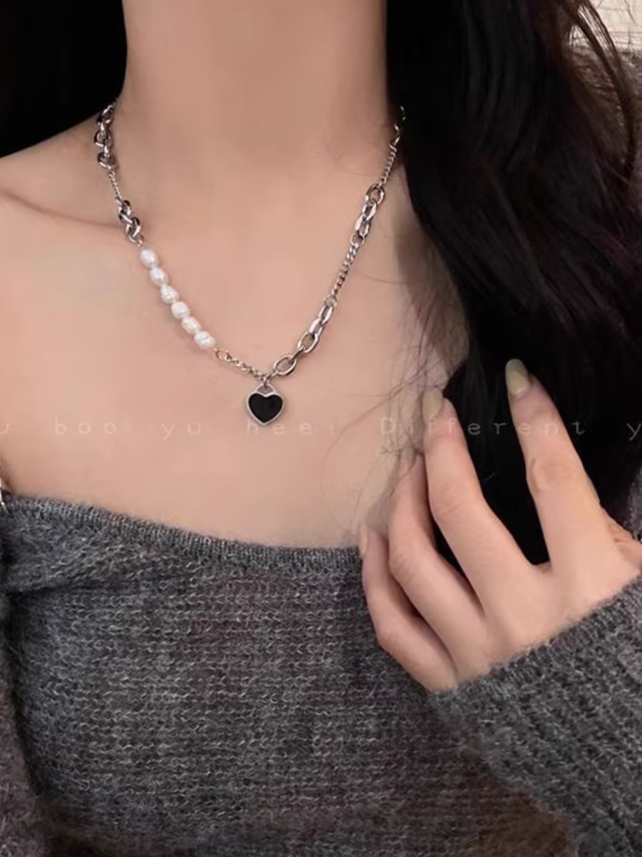 Sweater Chain High-Grade Women's All-Matching Long Pearl Necklace Women's Titanium Steel Necklace Non-Fading Niche Accessories New