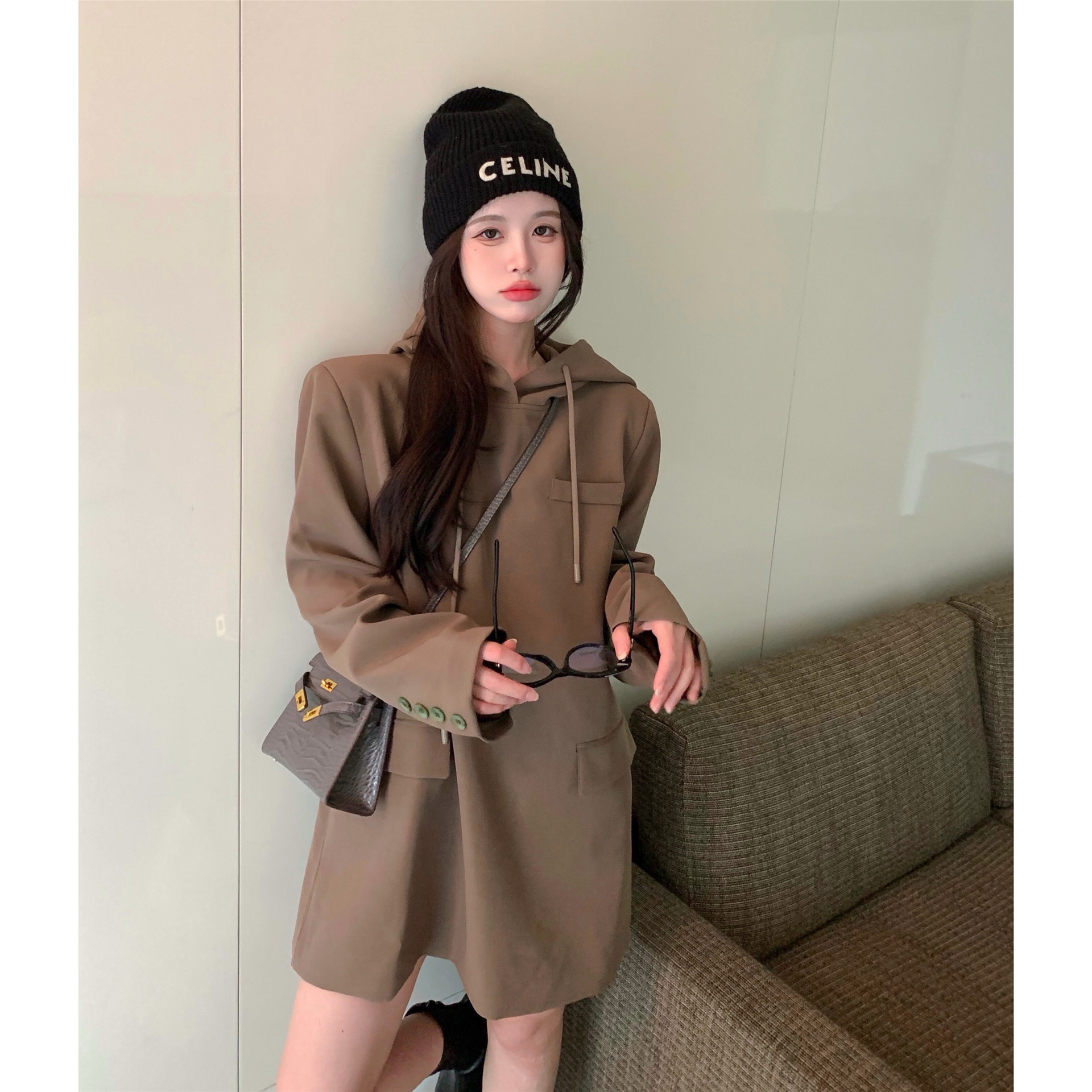 2021年秋季连帽休闲卫衣西装外套女设计感小众宽松西服上衣