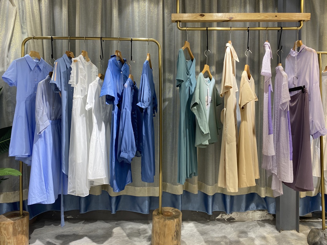 癸妮雅21夏装 剪标折扣品牌女装份货走份 实体店一手货源拿货渠道