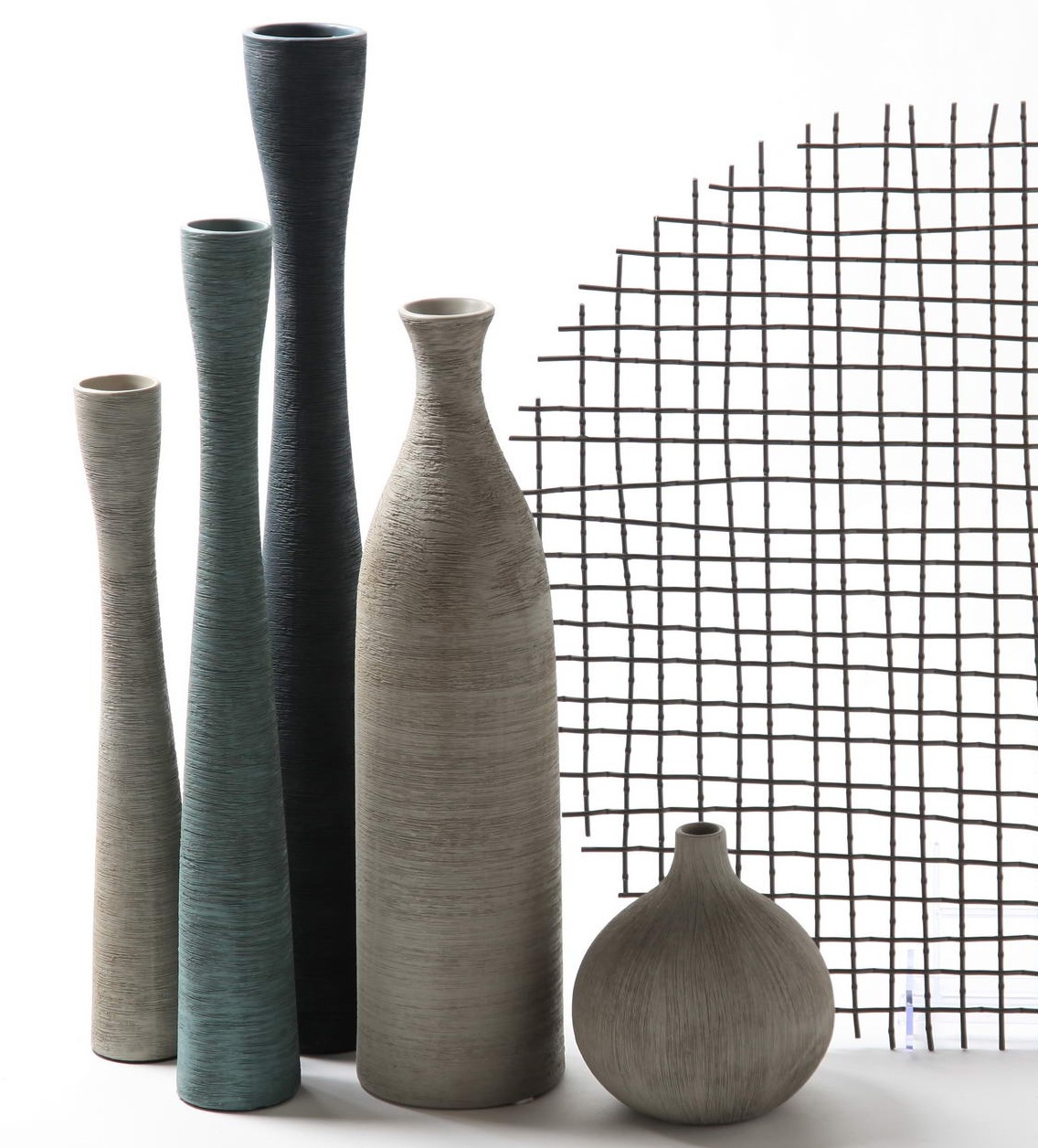细长陶瓷花瓶小直径哑光拉丝瓶现代简约客厅格子装饰摆件软装配套