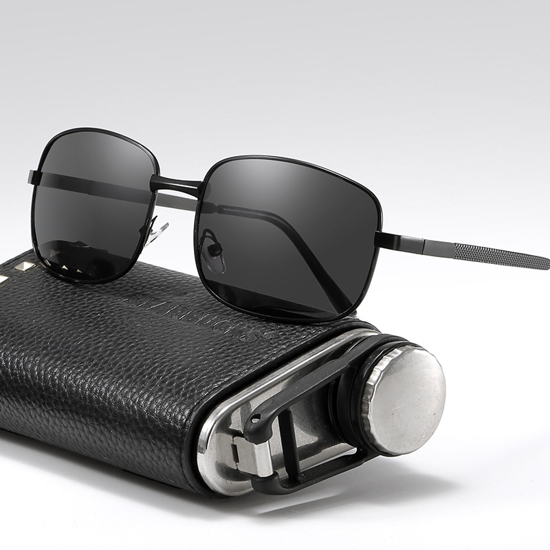 日夜两用偏光变色太阳镜男司机驾驶钓鱼眼镜夜视开车专用男士墨镜