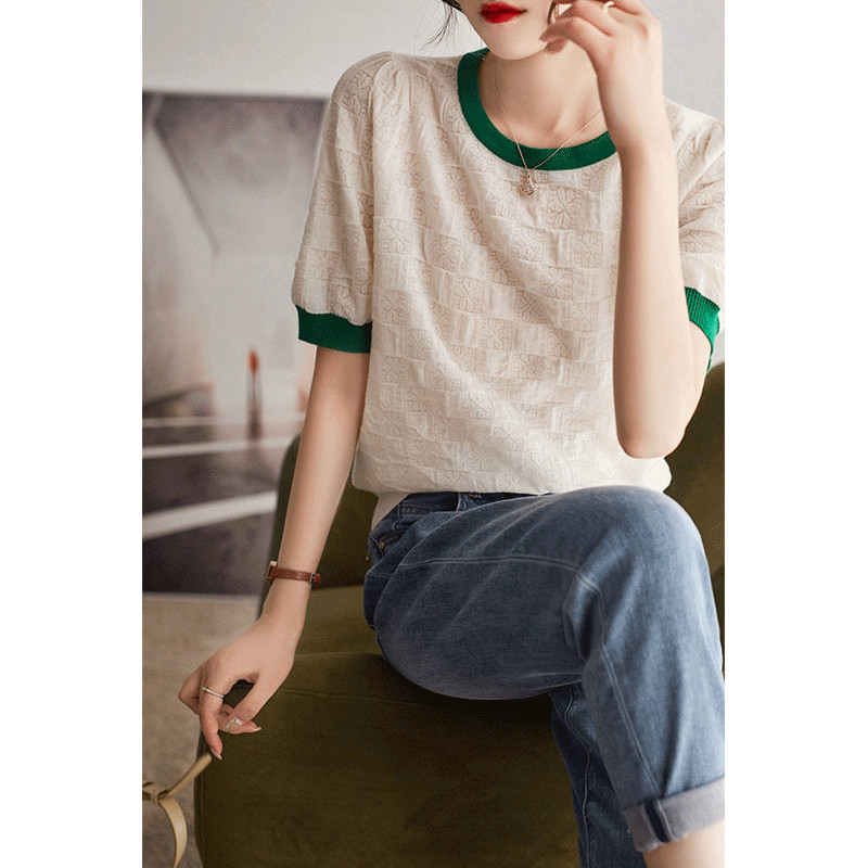 Design Sense Ice Silk Short-Sleeved Sweater Women‘s New round Neck Color Matching Loose Thin T-shirt Top in Summer 2023 