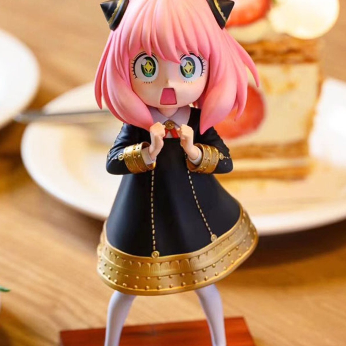 间谍过家家制霸阿尼亚系列手办踢水水星星眼动漫二次元雕像摆件