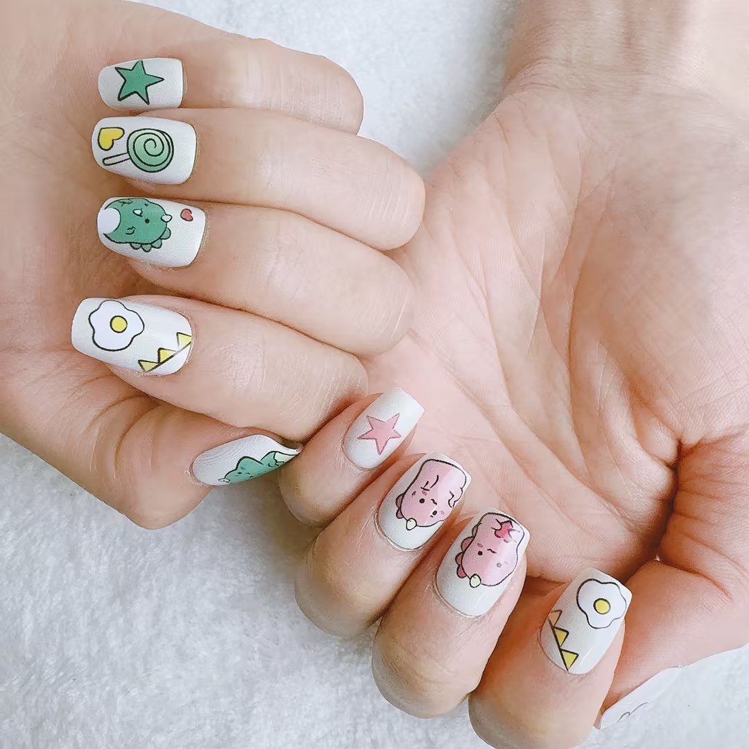 s62ab款卡通小恐龙亮面封层穿戴甲指甲片可拆卸30片短t预制甲