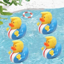跨境热卖亲子玩具婴儿洗澡戏水玩具戏水鸭捏捏叫发声搪胶金粉鸭子