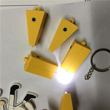 厂家直销PVC带灯钥匙扣带开关PVC滴胶LED灯锁匙扣硅胶带灯挂件