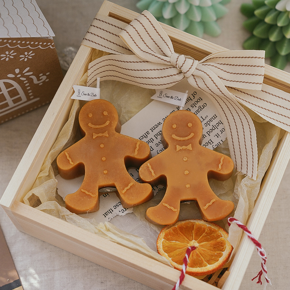 Wholesale Modeling Gingerbread Man Aromatherapy Christmas Candle Creative Holiday Atmosphere Decoration Christmas Gift Aromatherapy Candle