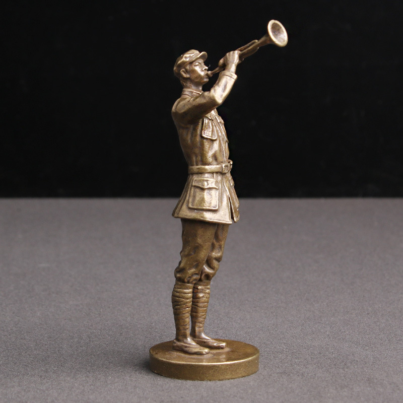 纯黄铜长征红军战士雕像八路军号手抗战纪念主题人物雕塑摆件批发