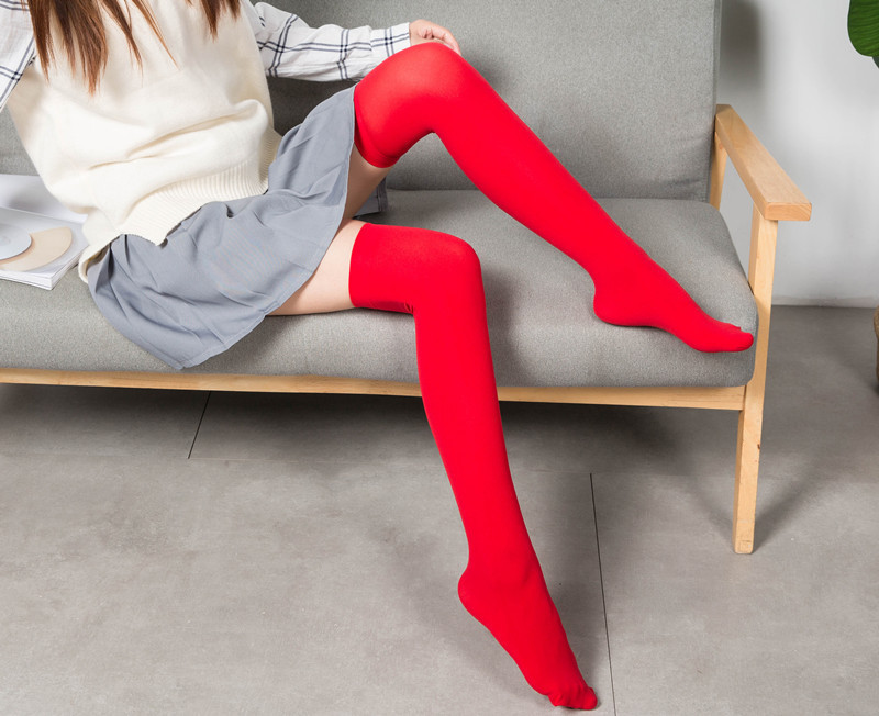 天鹅绒长筒袜日系高筒袜女裙靴丝袜春秋不透肉学生袜糖果袜大红色