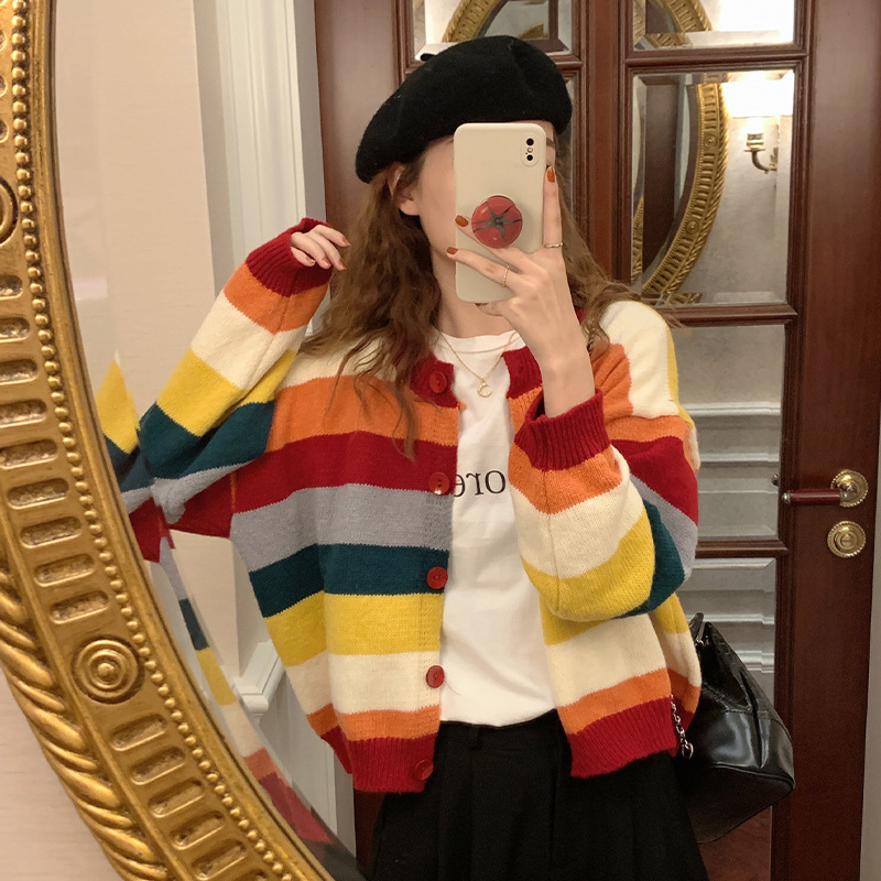 韩系彩虹条纹开衫针织衫女长袖2021秋冬新款设计感圆领短款毛衣