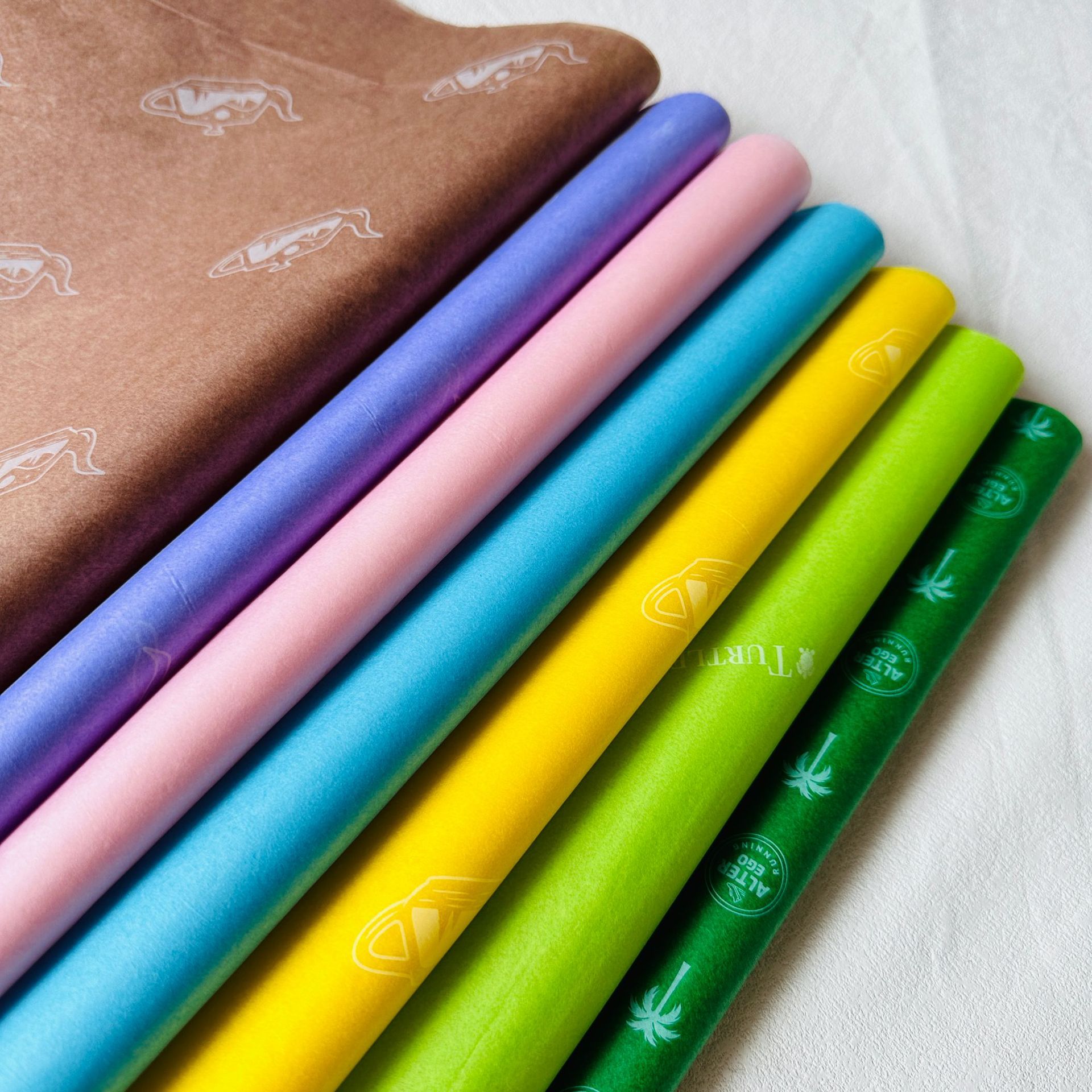 17g彩色拷贝纸印刷雪梨纸棉纸半透明鲜花纸红酒纸礼品装防潮纸