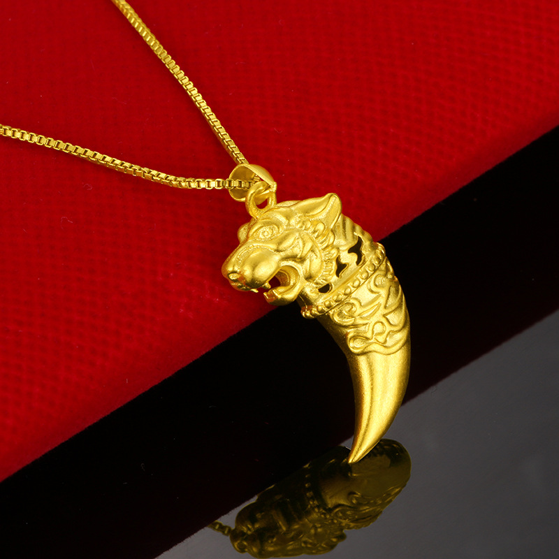 仿黄金十二生肖虎牙吊坠男女款霸气平安节日礼物首饰项链厂家直供