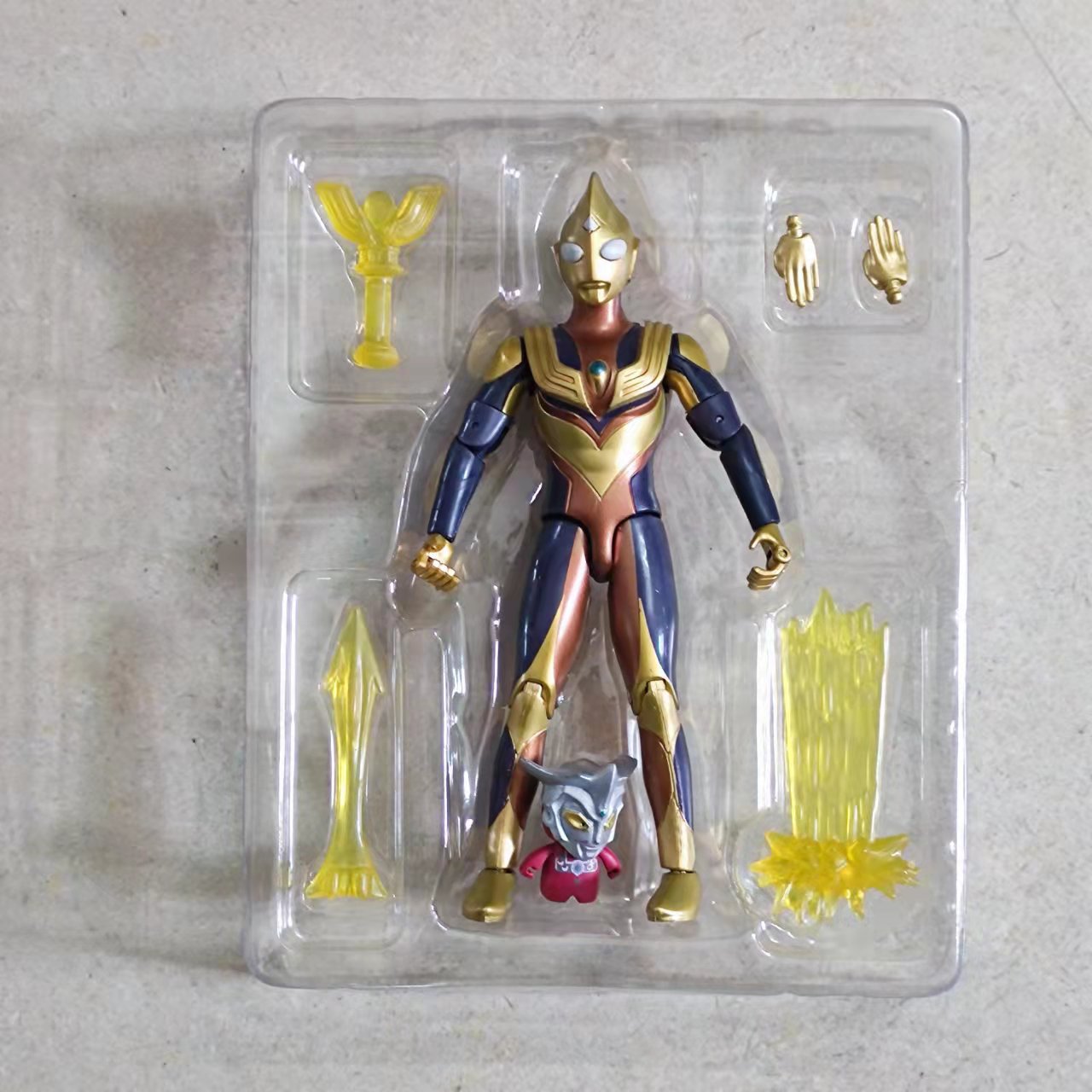 无限赛罗 简版黄金迪迦 塞罗 泽塔 泰嘉可动关节儿童玩具人偶摆件