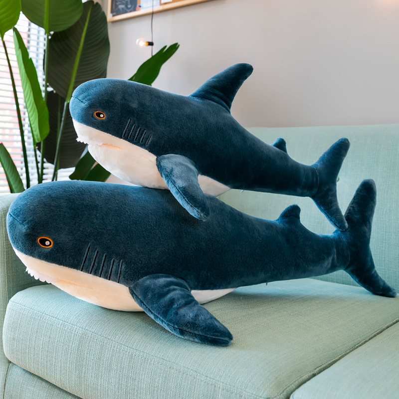 跨境啊呜鲨鱼抱枕可爱毛绒玩具大白鲨公仔男孩礼物批发一件代发