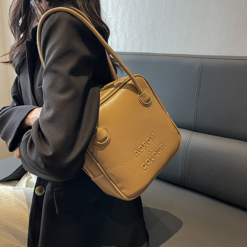 Women's Bag 2022 Winter New Fashion Simple Elegance Retro Shoulder Bag Korean Style Trendy Niche Casual Handbag