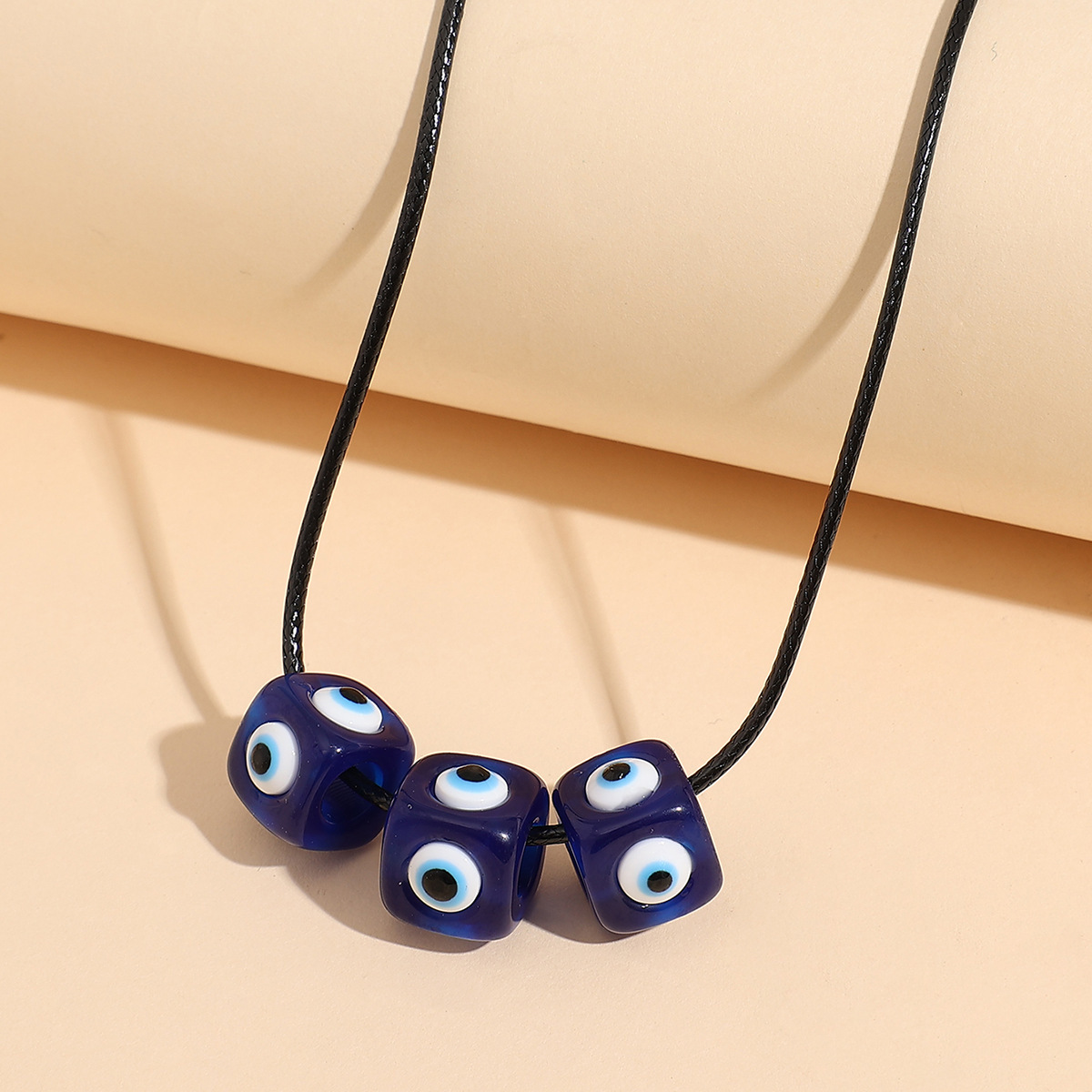 欧美个性创意恶魔之眼树脂锁骨链 潮流骰子方形项饰批发跨境新品