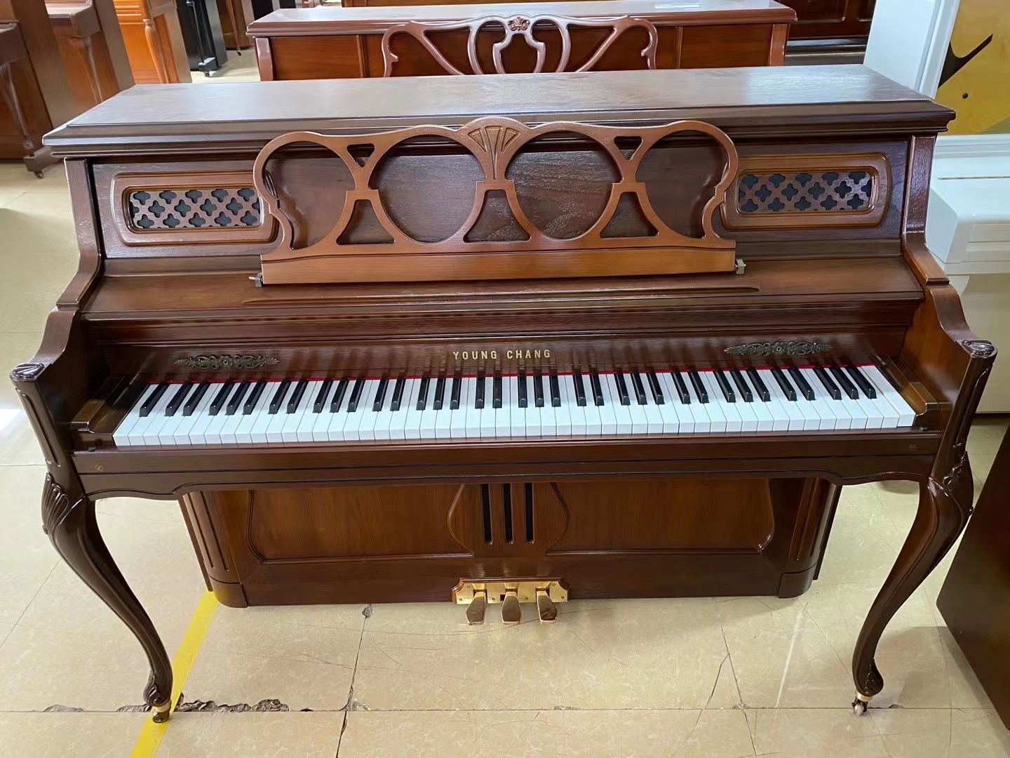 韩国进口二手钢琴英昌三益110原装立式儿童家用实木低价考级专业