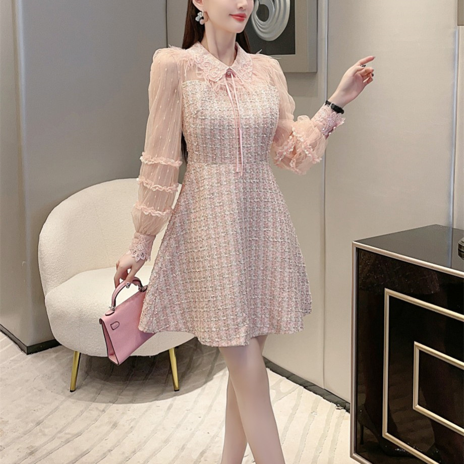 2021欧美女装连小香风衣裙秋季新款名媛温柔羽毛刺绣钉珠领粗花呢