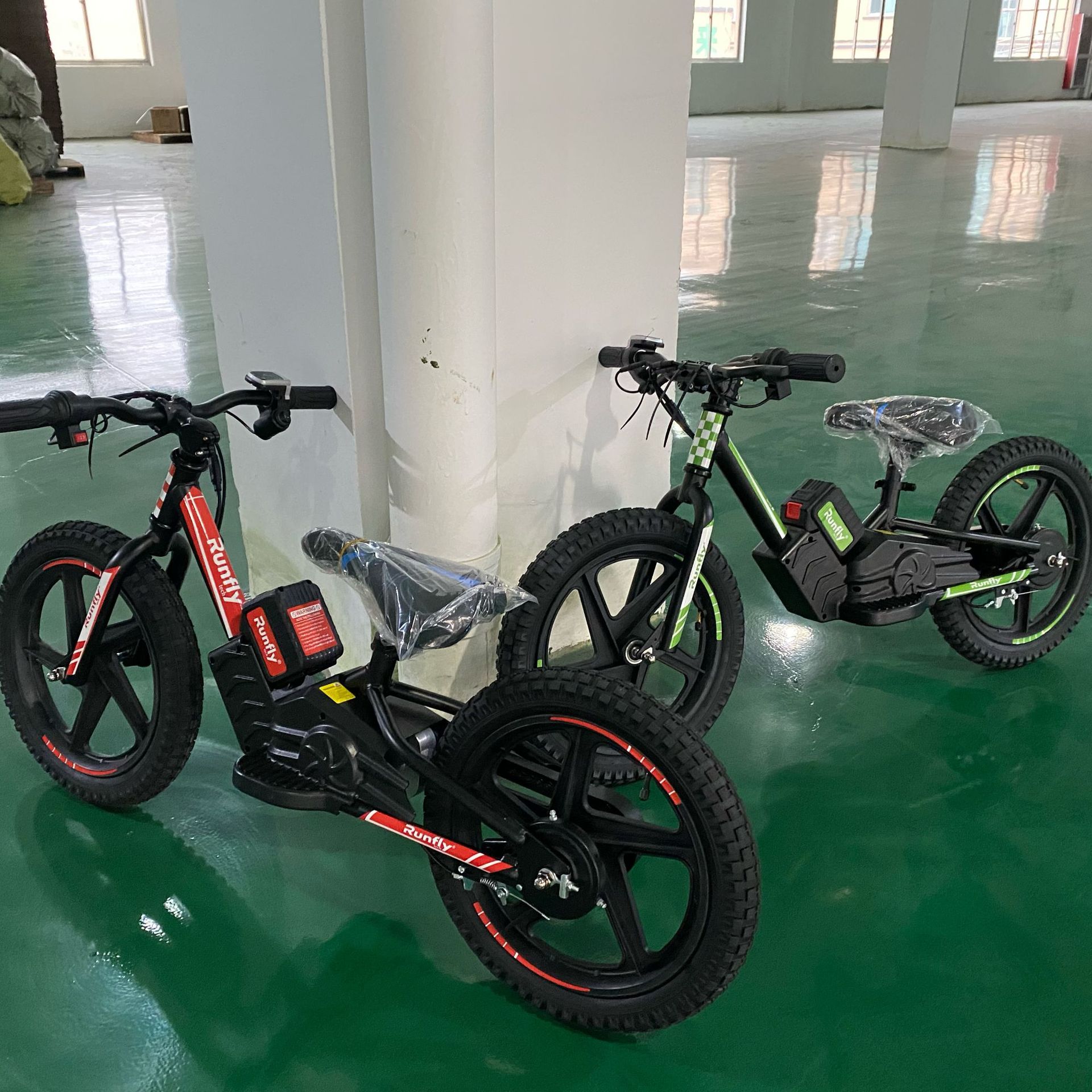 hot12寸16寸儿童双轮平衡车滑步车electric scooter kids bicycle