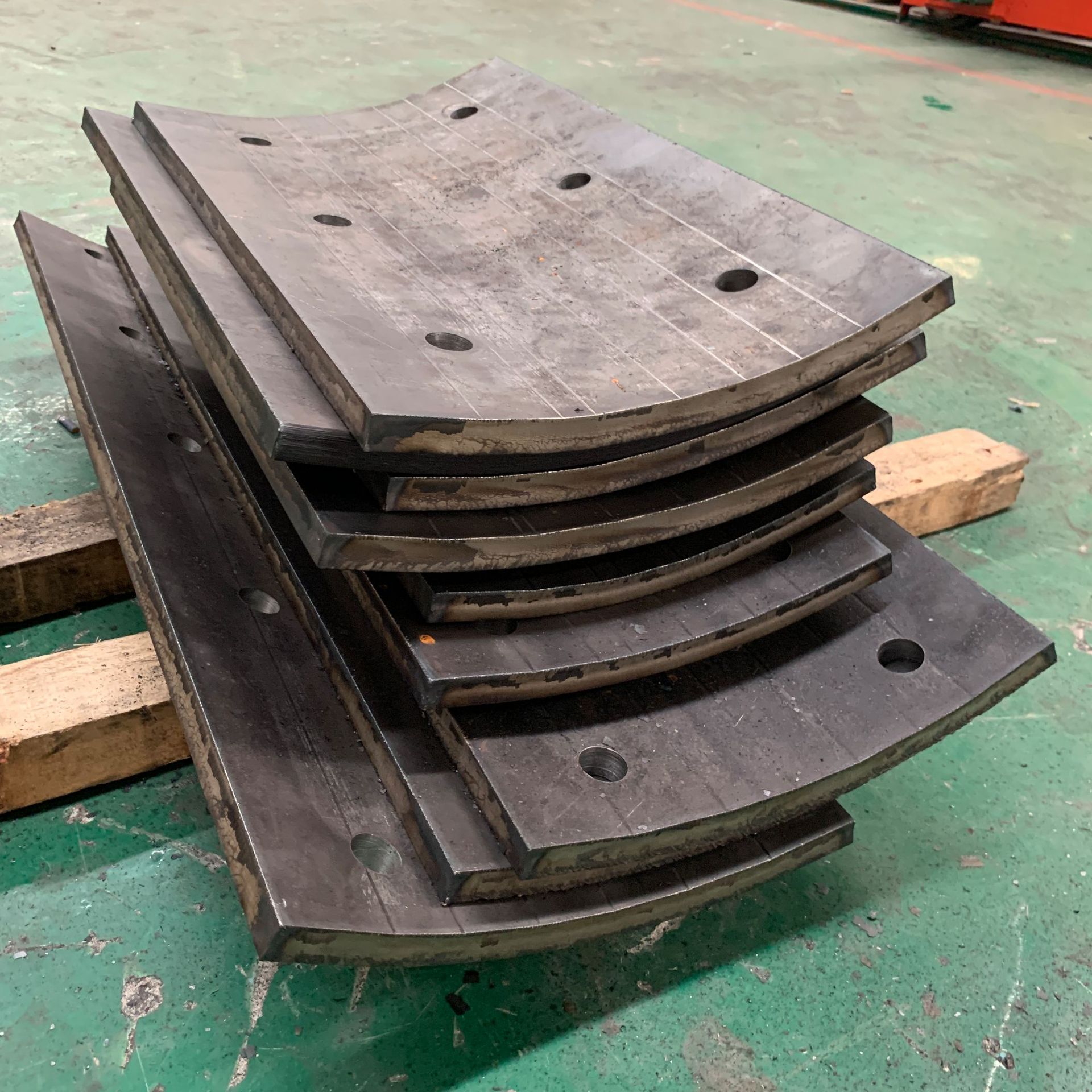 广东加工定制金属板材数控压弧折弯钣金弧形配件钢板刨坑折弯切孔