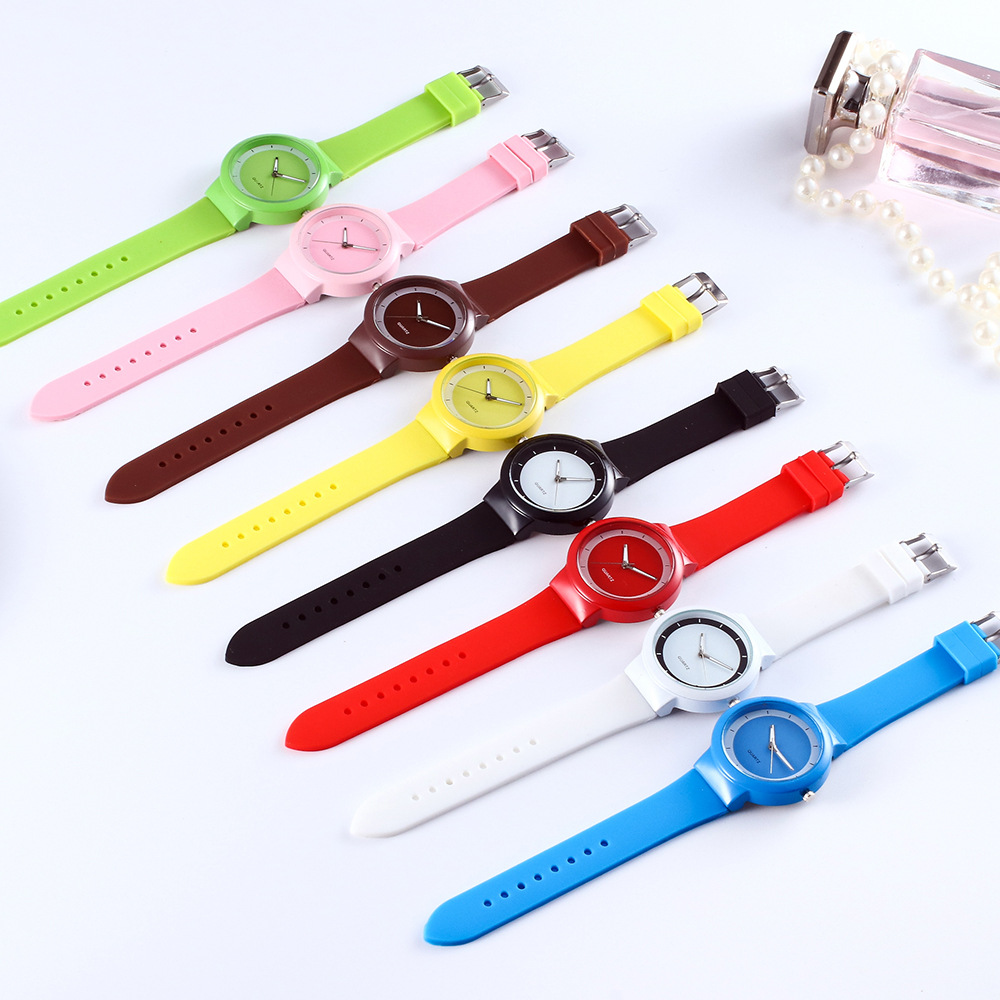 Spot Couple Watch Wholesale Universal Candy Color Casual Simple Silicone Jelly Color Quartz Student Watch