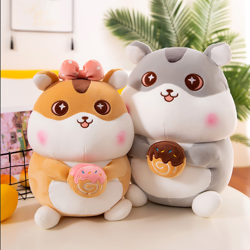 棕褐色泰迪熊公仔