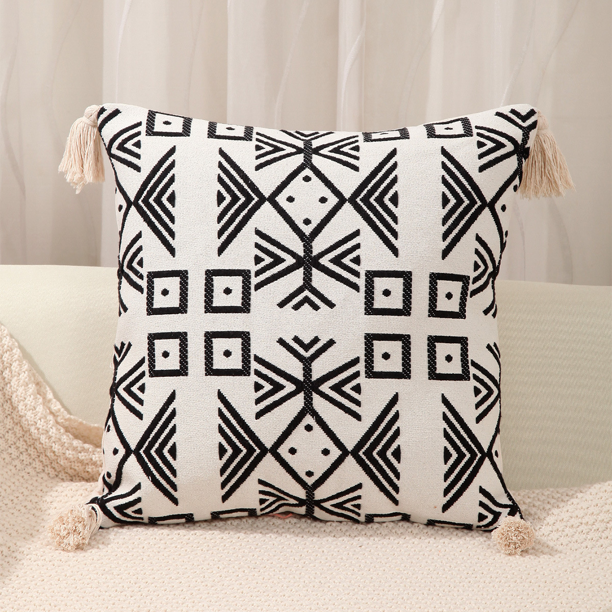 亚马逊跨境专供摩哥风抱枕套印度手工编织工艺抱枕家居沙发靠垫套