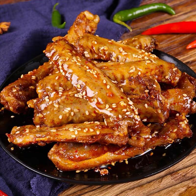 麻辣卤味四川网红小吃辣卤鸭中翅办公室休闲零食冷吃鸭翅私房美食
