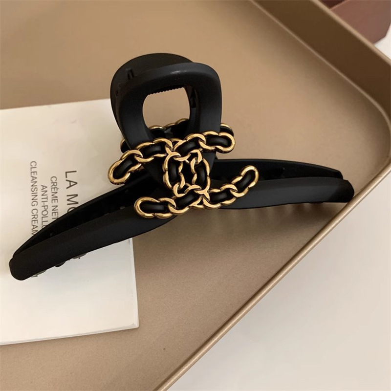 French Retro Black Chanel Style Grip Women's Back Head Updo Hairpin Headdress Online Influencer Refined Frosted Shark Clip