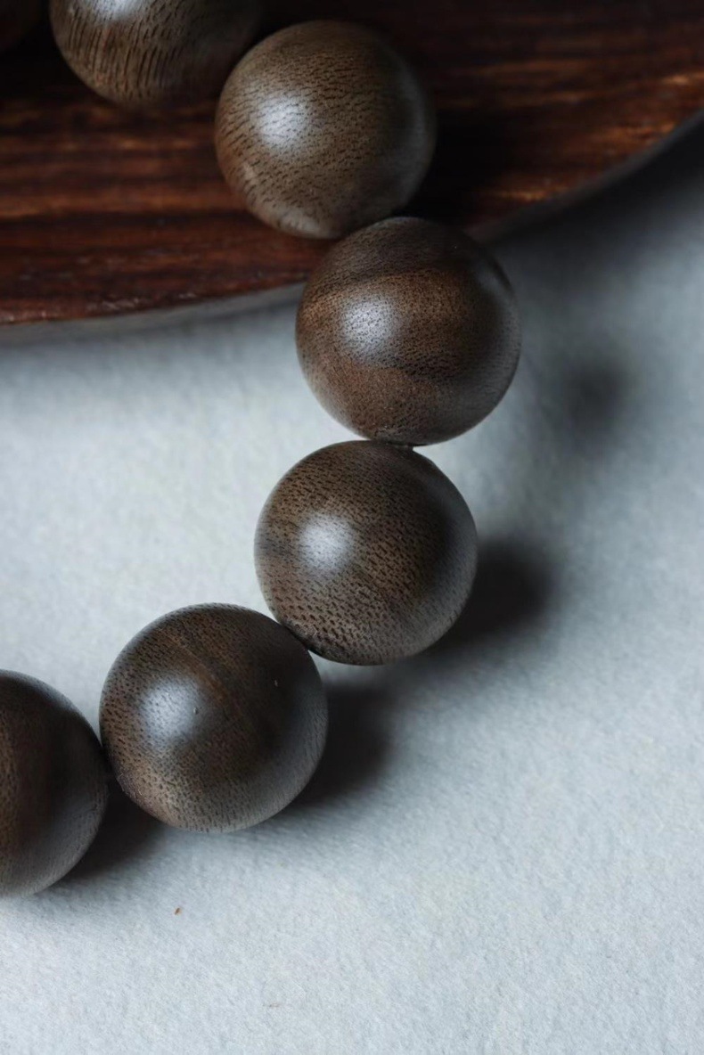 加里曼丹沉香20mm手串男佛珠沉香木手链文玩饰品直播货源工厂批发